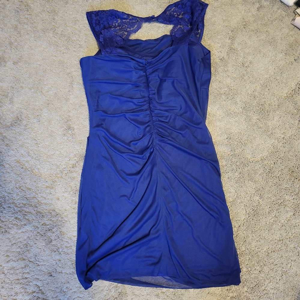 Dress - Picture 2 of 3